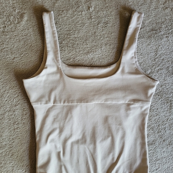 Abercrombie & Fitch Cream Bodysuit - Picture 7 of 10